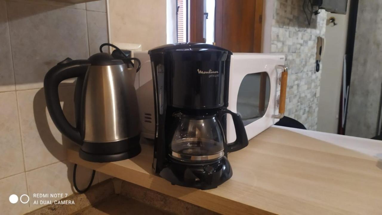 Appartamento Le Rondini Nel Centro Di イントラ エクステリア 写真